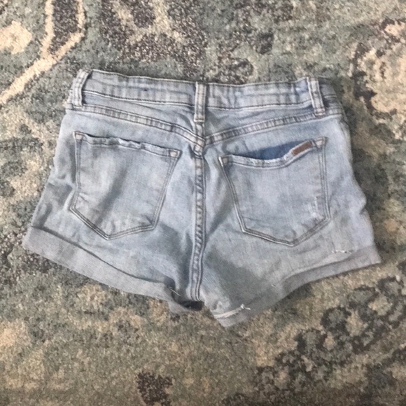 STS Blue High-Rise stretchy shorts - Picture 2 of 5